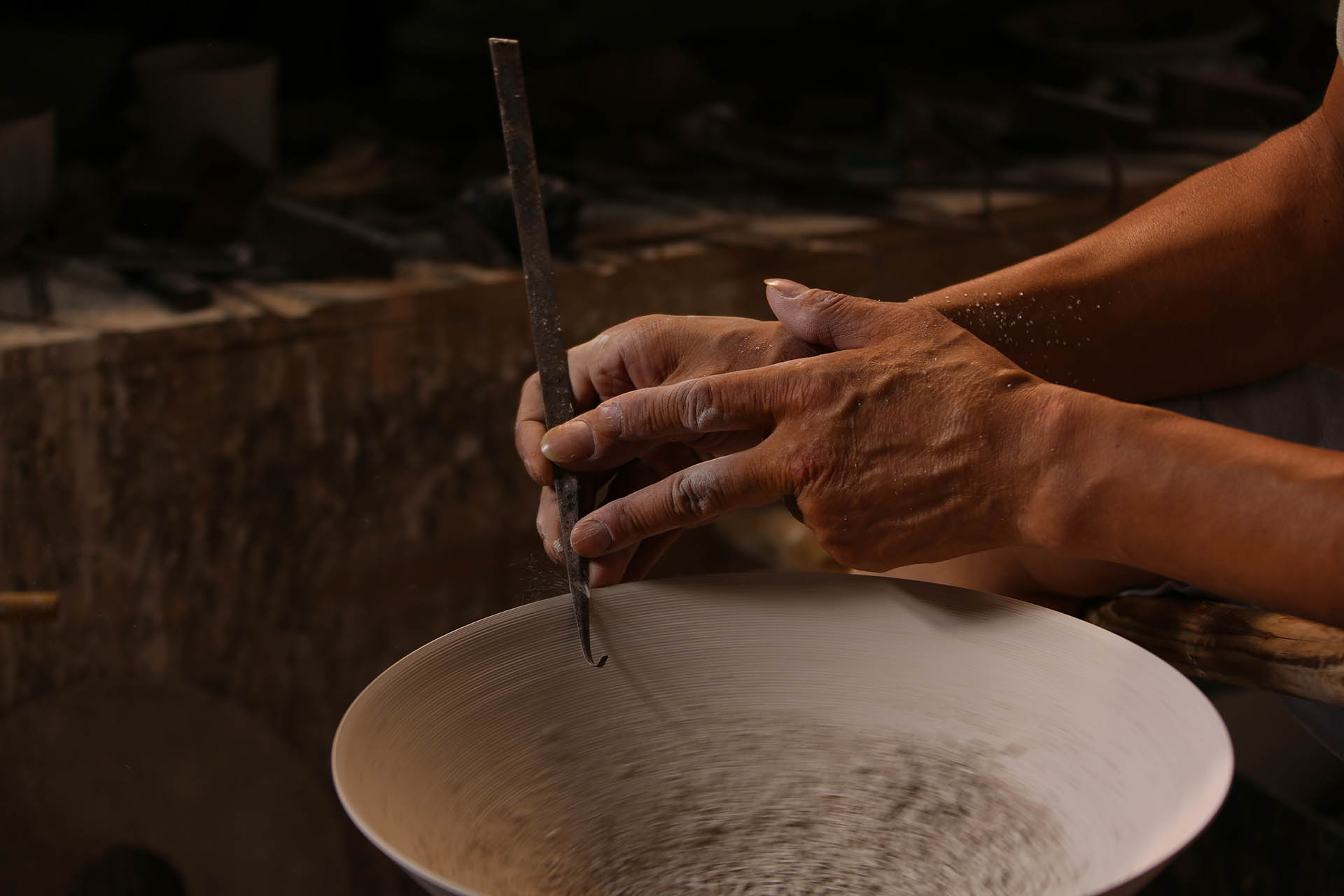景德镇传统薄胎瓷制作技艺非遗传承人